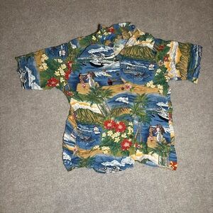 Reyn Spooner Hawaiian Traditions Aloha Shirt Rayon Print Medium